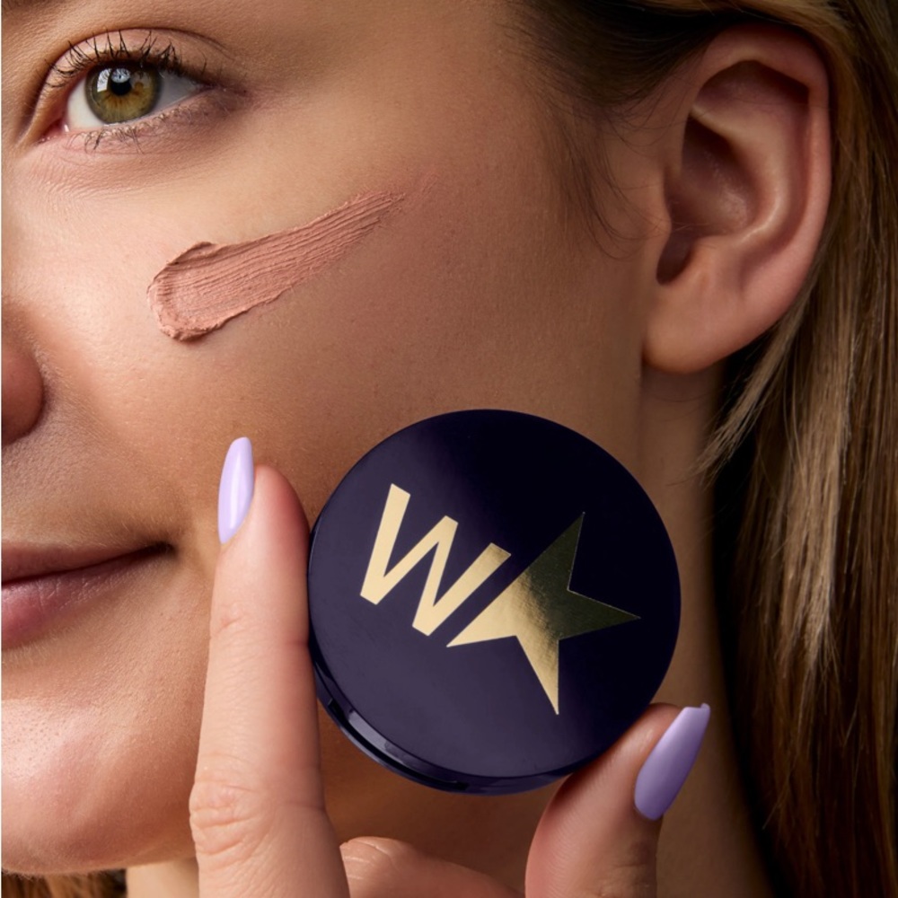 Westmore neutralizes darkness to instantly conceal undereye dark circles & more